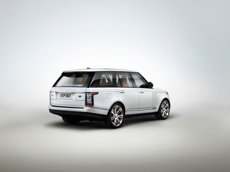 Illustration for article titled Land Rover Raises Exclusivity Of Range Rover With Introduction Of Long Wheelbase And Autobiography Black